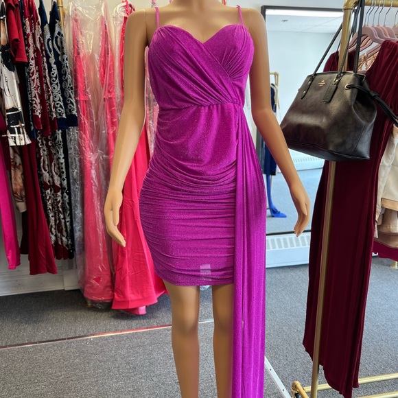 New Dress - Picture 6 of 6